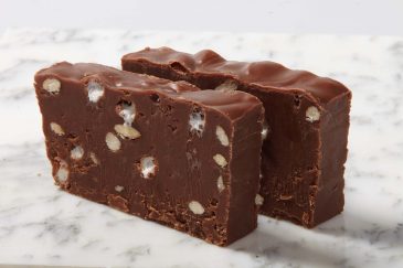 Fudge Rocky Road (175g)